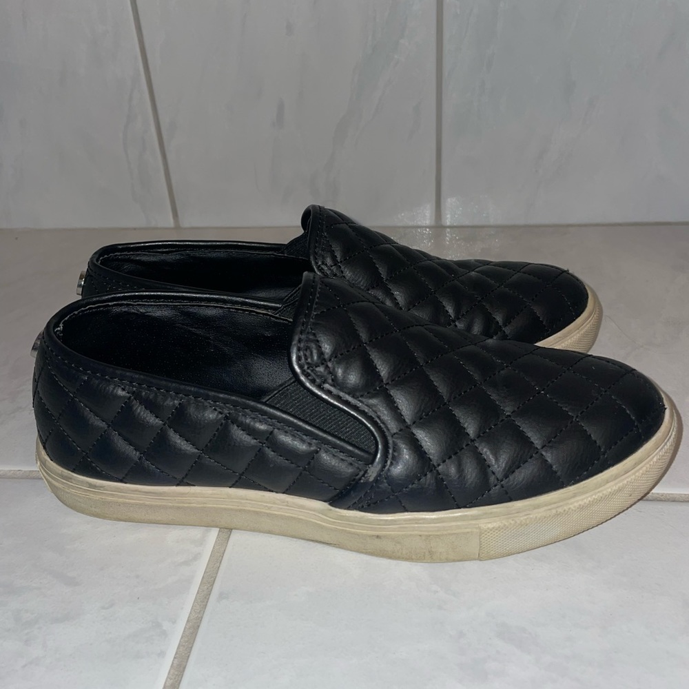 Steve Madden Ecentrcq Black Slip On Sneaker